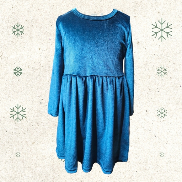 4T Girls Classic Long Sleeve Holiday Green Stretch Velvet Christmas Dress - Picture 2 of 4